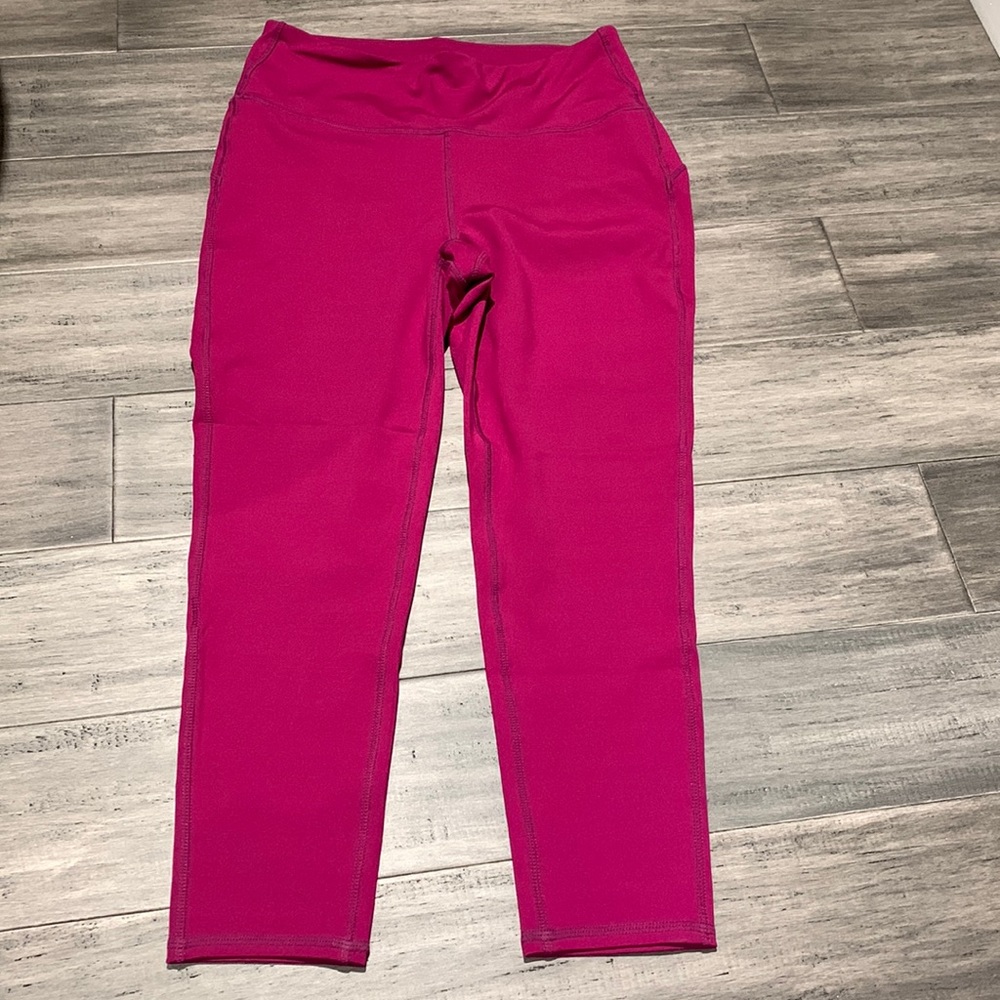 GapFit capri leggings